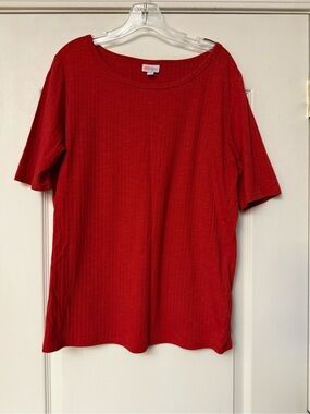 LuLaRoe Red Ribbed Short Sleeve Tee